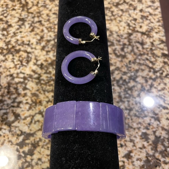 Jewelry - New! Purple jade set in gold over 925 stamped sterling silver